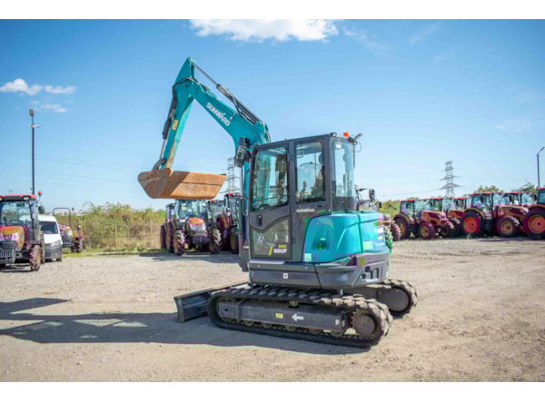 Midiexcavator SUNWARD 60 uf DISPONIBIL PENTRU INCHIRIERE de vanzare